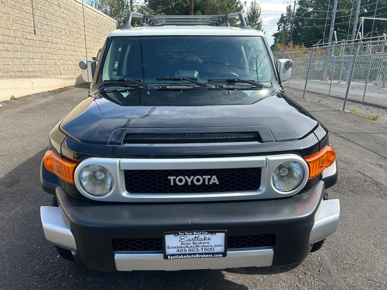 toyota fj cruiser 2010 JTEBU4BF2AK094647 image toyota fj cruiser 2010 JTEBU4BF2AK094647 image